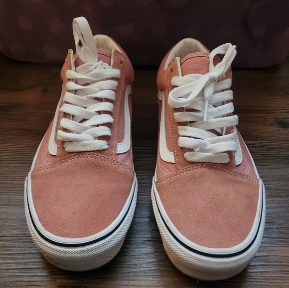 VANS - Picture 6 of 7